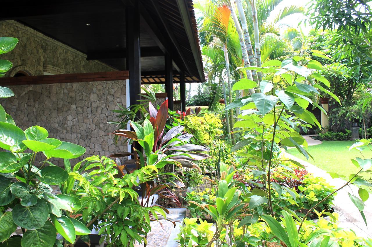 Mans Cottages & Spa Pemuteran  Exterior photo